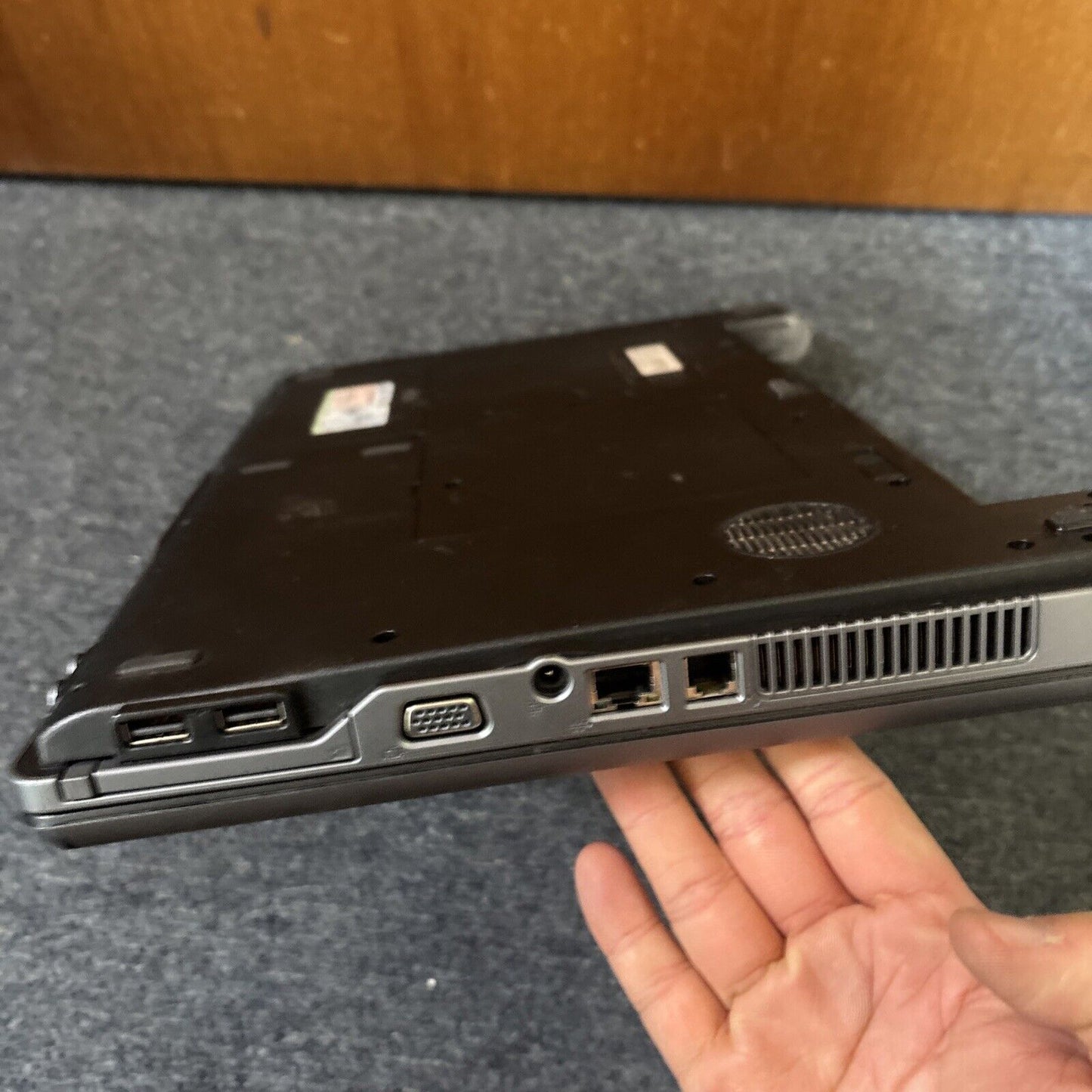 HP 530 75gb HDD Laptop 2gb RAM DVD Drive *Not Working For Parts Repair*