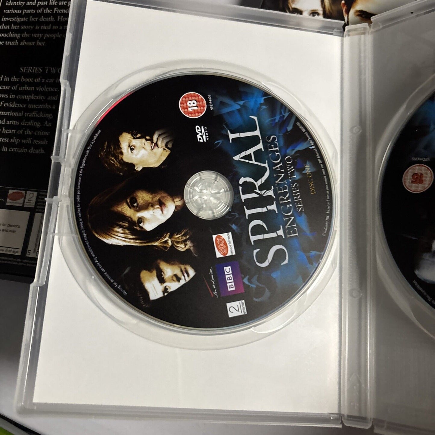 Spiral Engrenages - Series 1 & 2 (DVD, 2008, 4-Disc) Caroline Proust Region 2