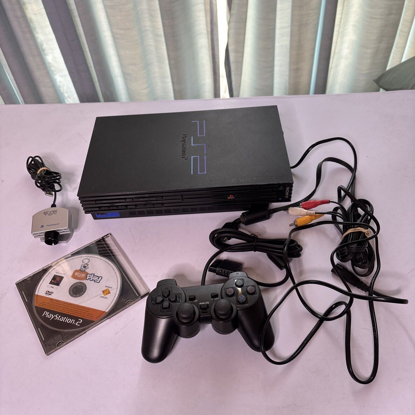 PlayStation 2 Fat Console Eyetoy USB Camera & Game 1x Controller PAL SCPH-50002