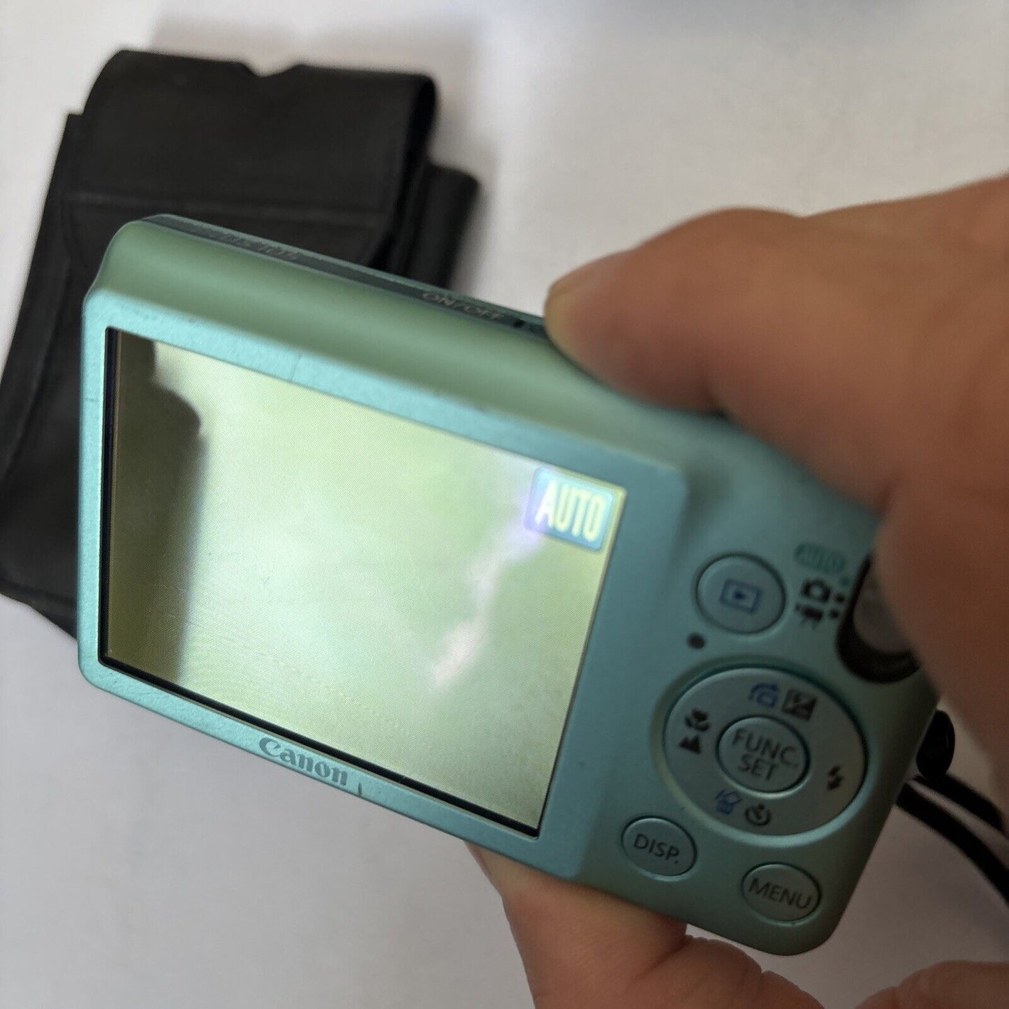 Canon IXUS 105 PowerShot Digital Camera 12.1 MP 128mb SD Card