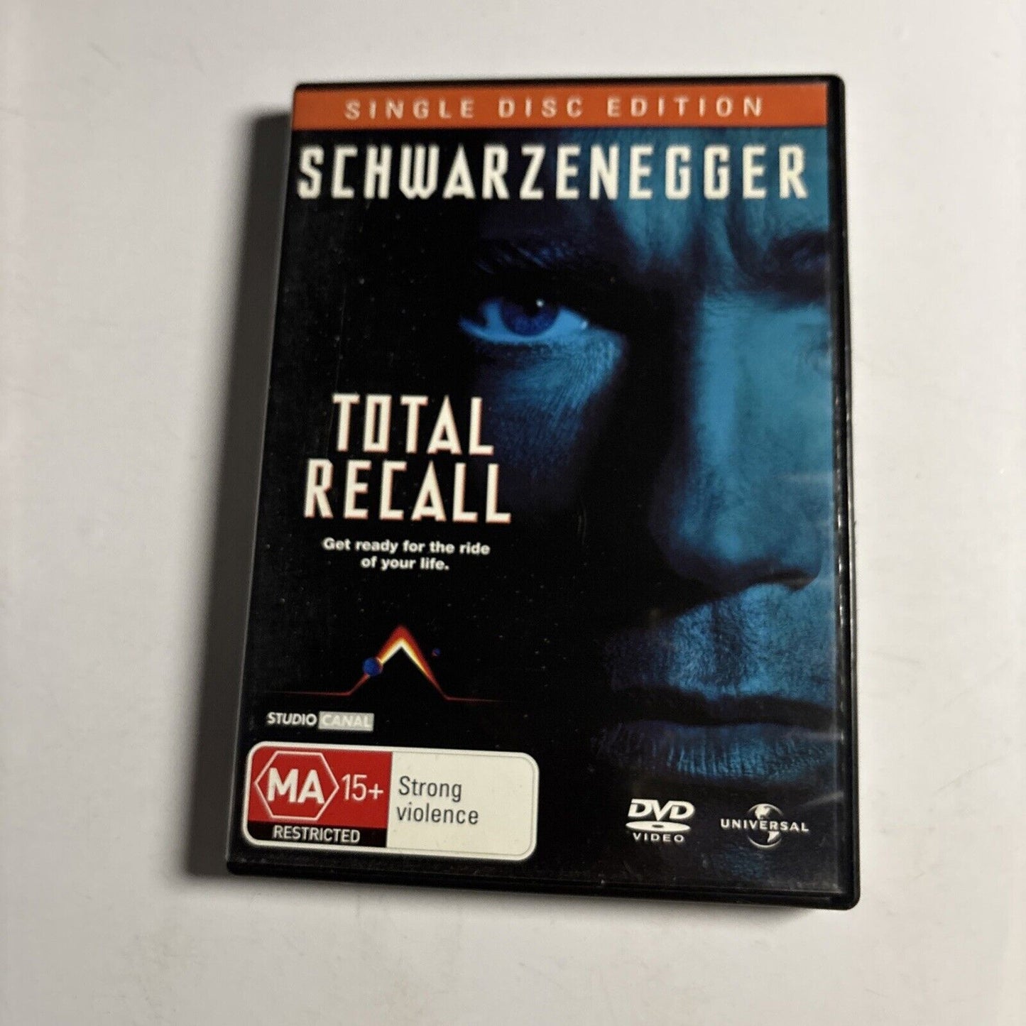 Total Recall (DVD, 1990) Arnold Schwarzenegger, Sharon Stone Region 4