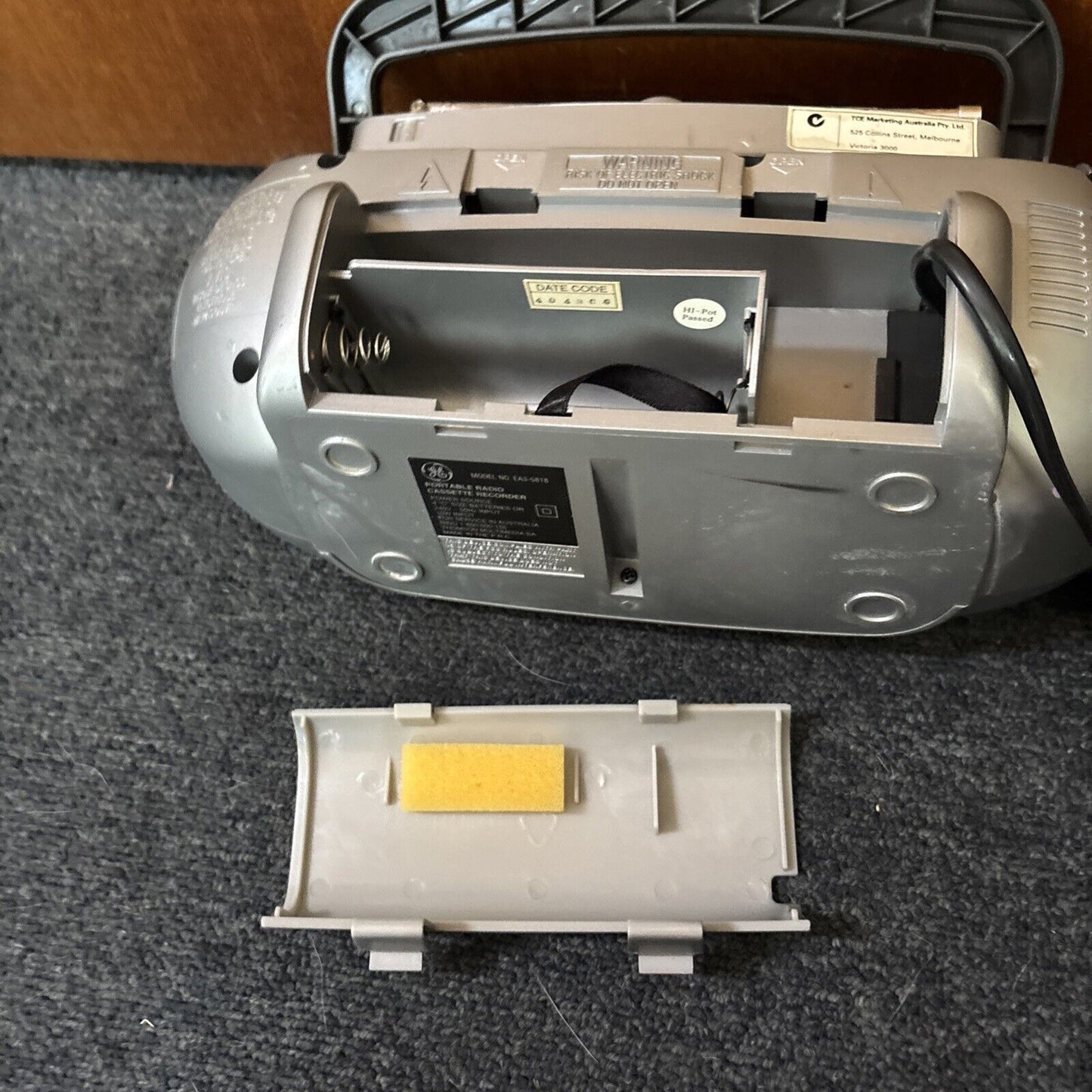 General Electric GE Portable Cassette Recorder Tape AM/FM Radio EA3-5818