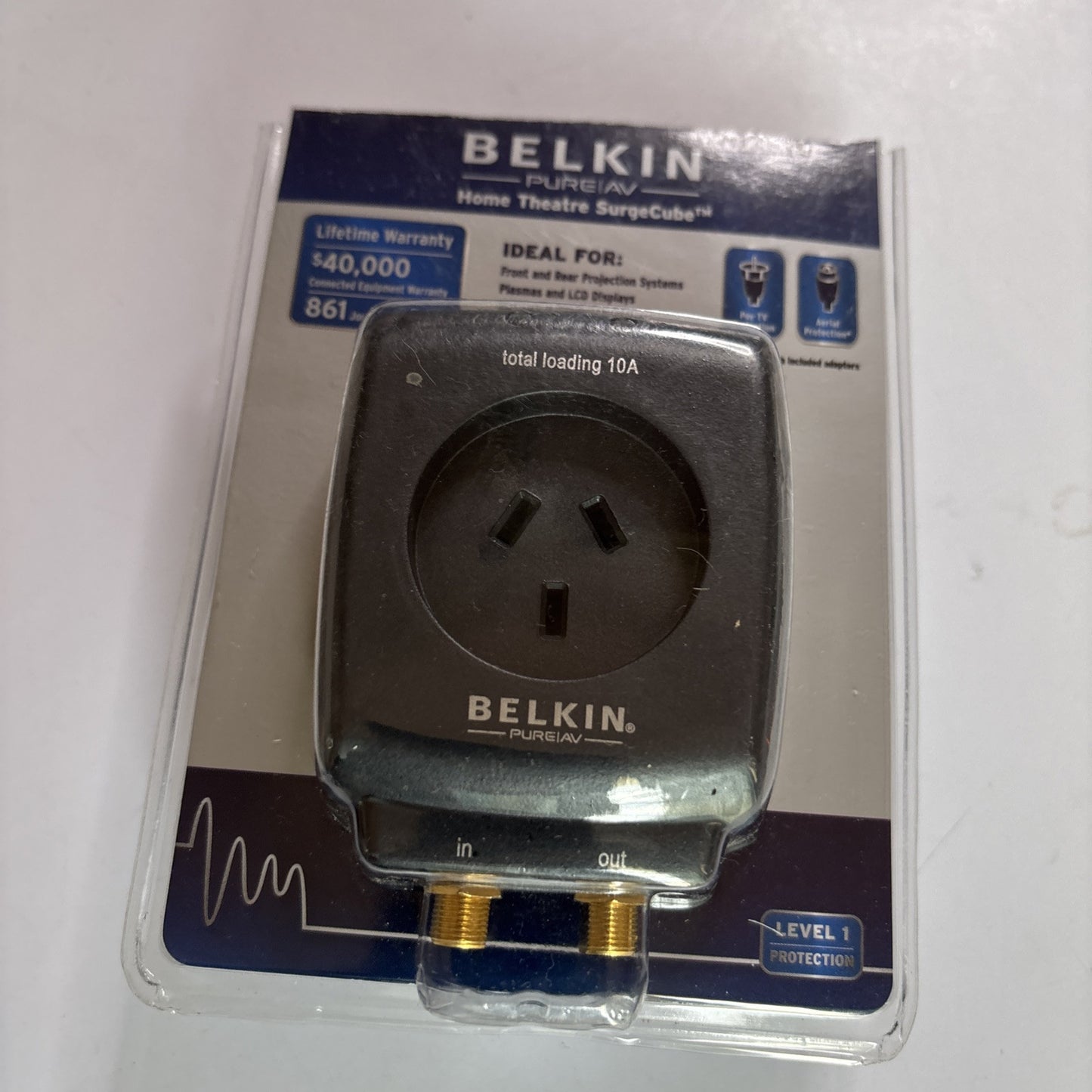 Belkin PureAV Home Theatre SurgeCube Surge Protector