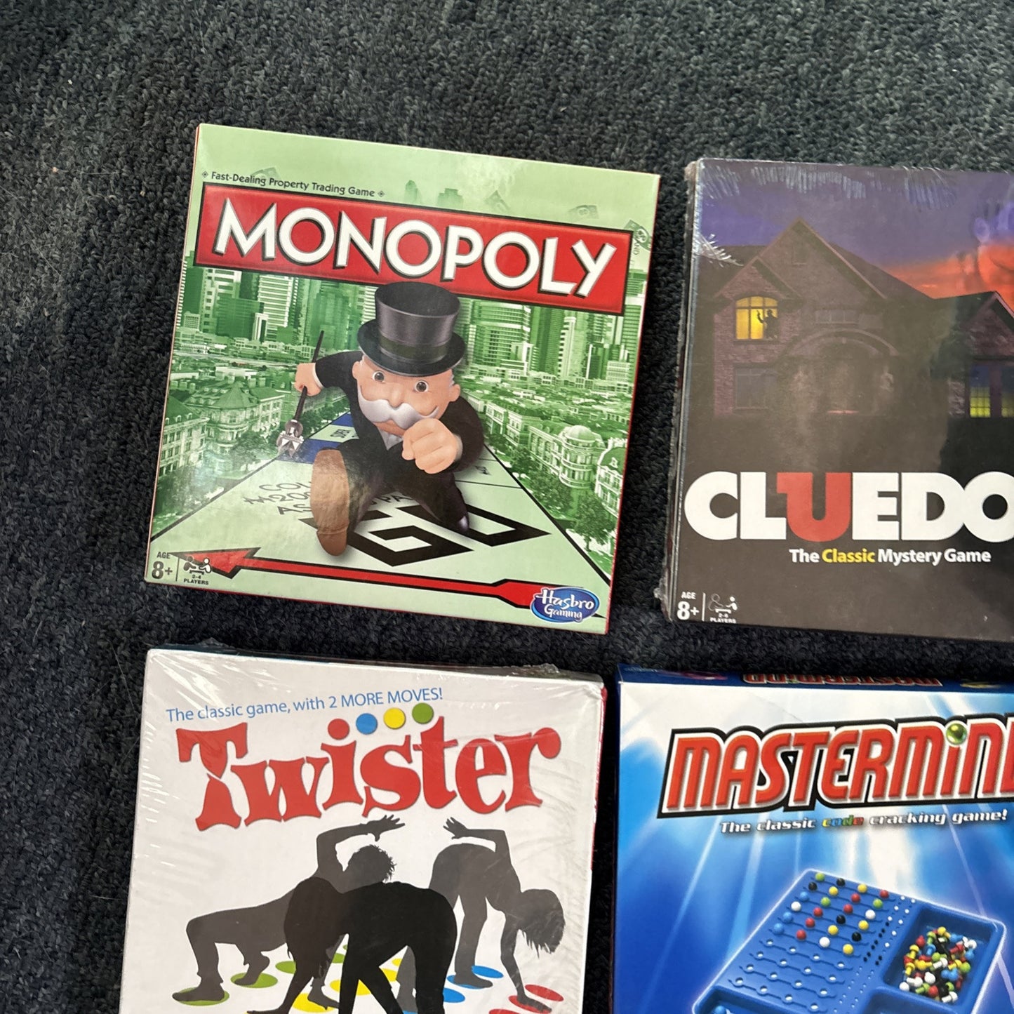 6x Hasbro Mini Game Monopoly Cluedo, Trivial Pursuit, Twister, Mastermind Boogle