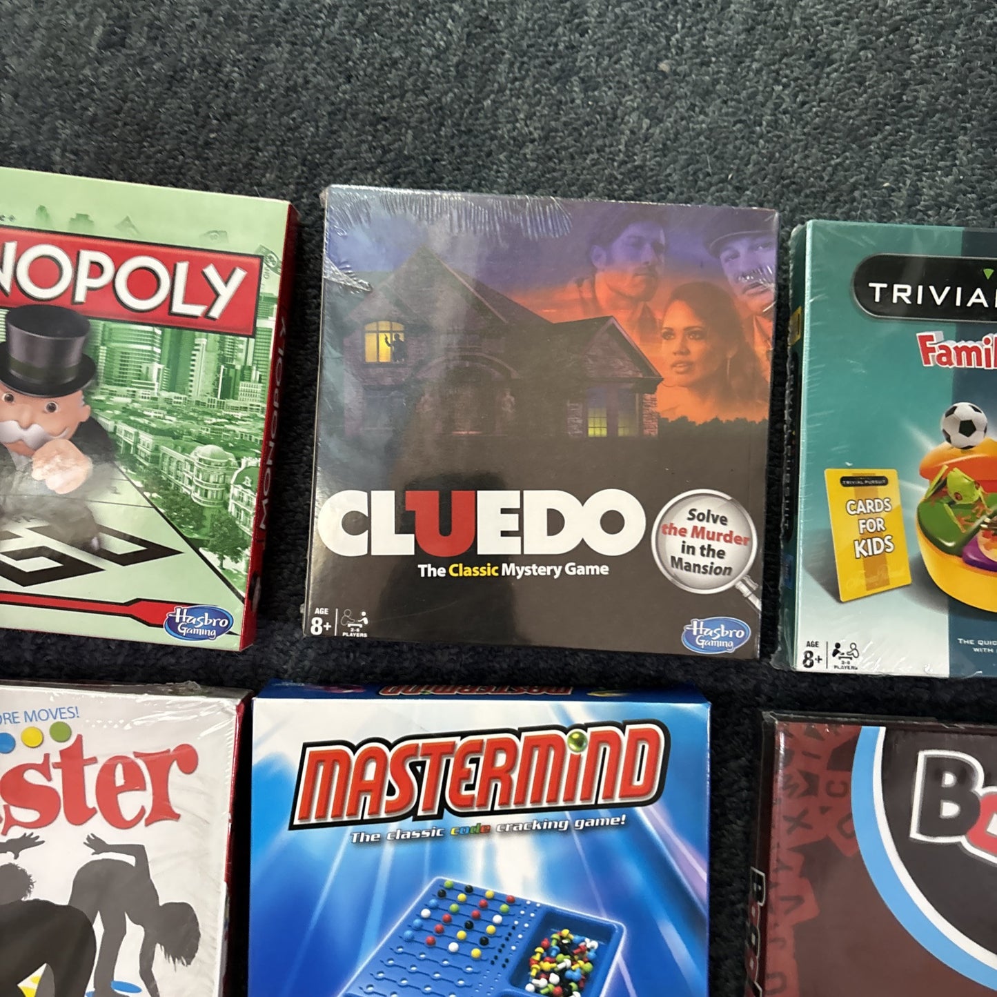 6x Hasbro Mini Game Monopoly Cluedo, Trivial Pursuit, Twister, Mastermind Boogle
