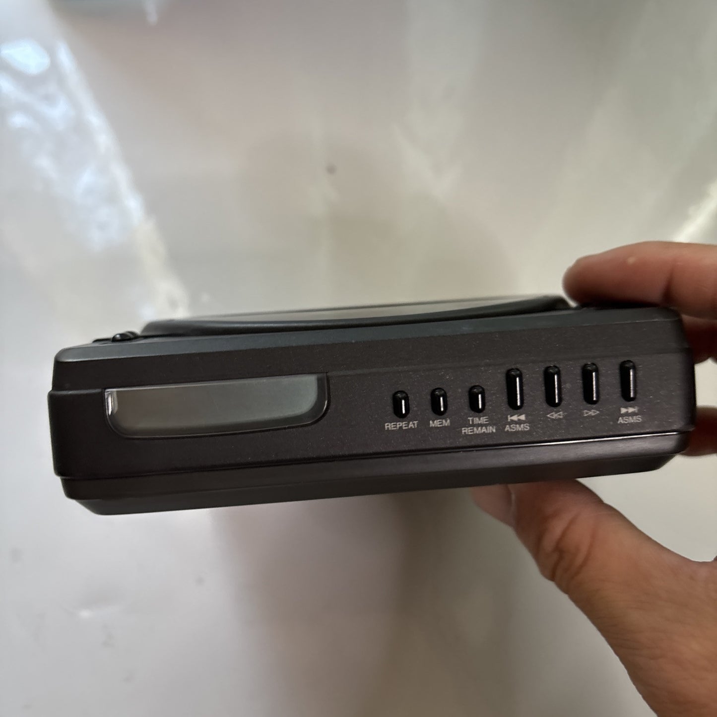 Realistic CD-3250 Portable CD Player *Not Working - For Parts Or Repair*