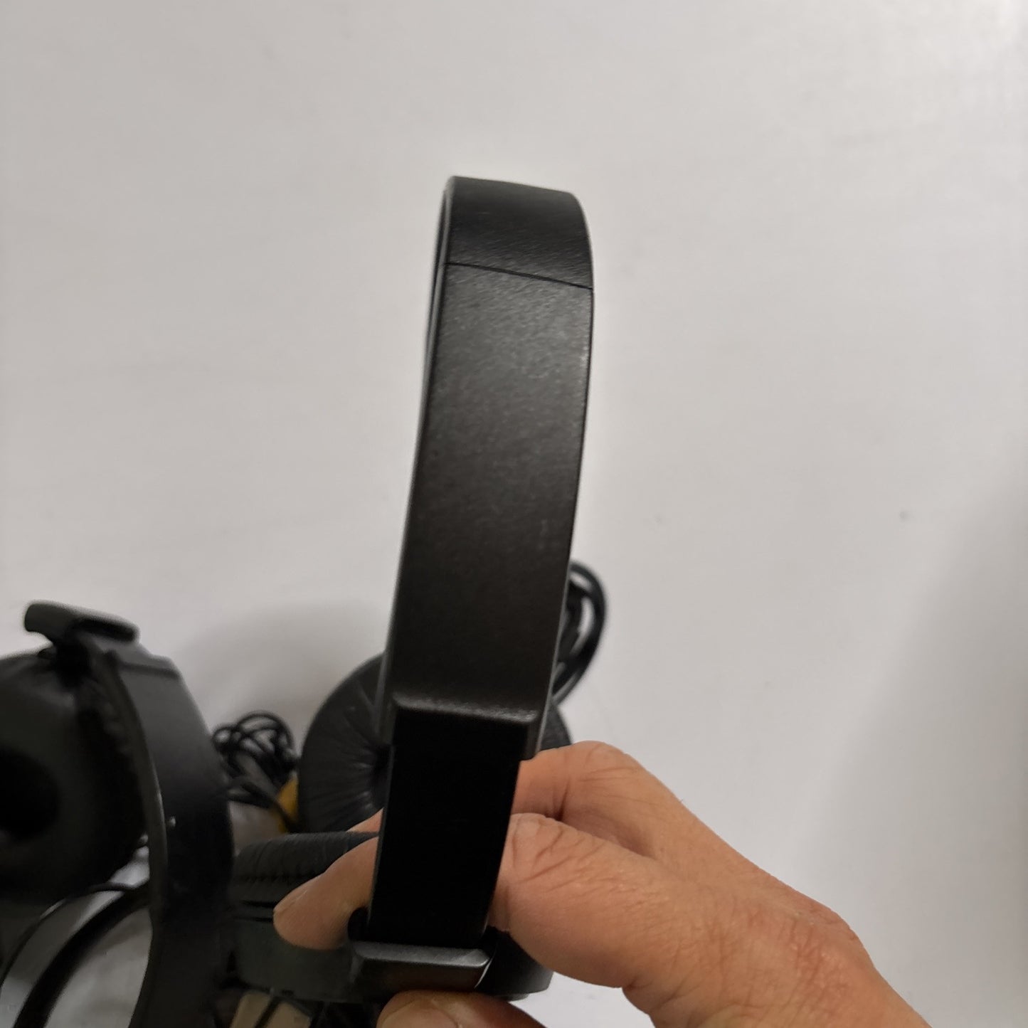 3x Sony Headphones: MDR-ZX110NC, MDR-NC7 Noise Cancelling & 3.5mm Standard