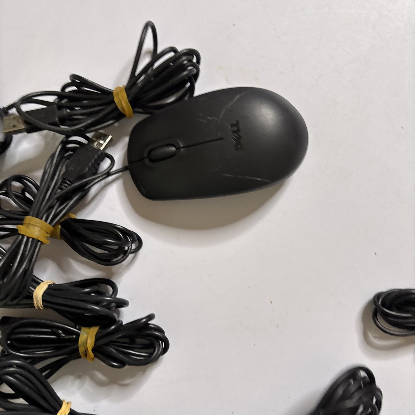 11x USB Mouse: 4x Dell, 3x HP, 2x Acer, 1x Lenovo 1x Logitech
