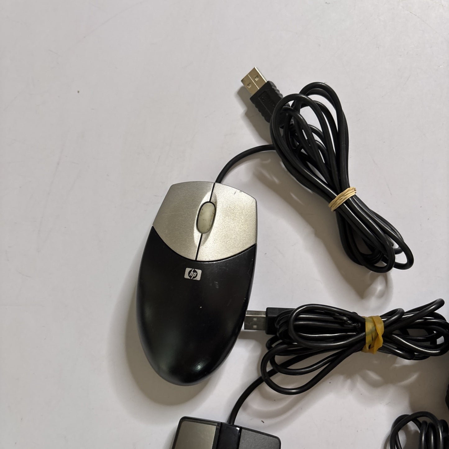 11x USB Mouse: 4x Dell, 3x HP, 2x Acer, 1x Lenovo 1x Logitech