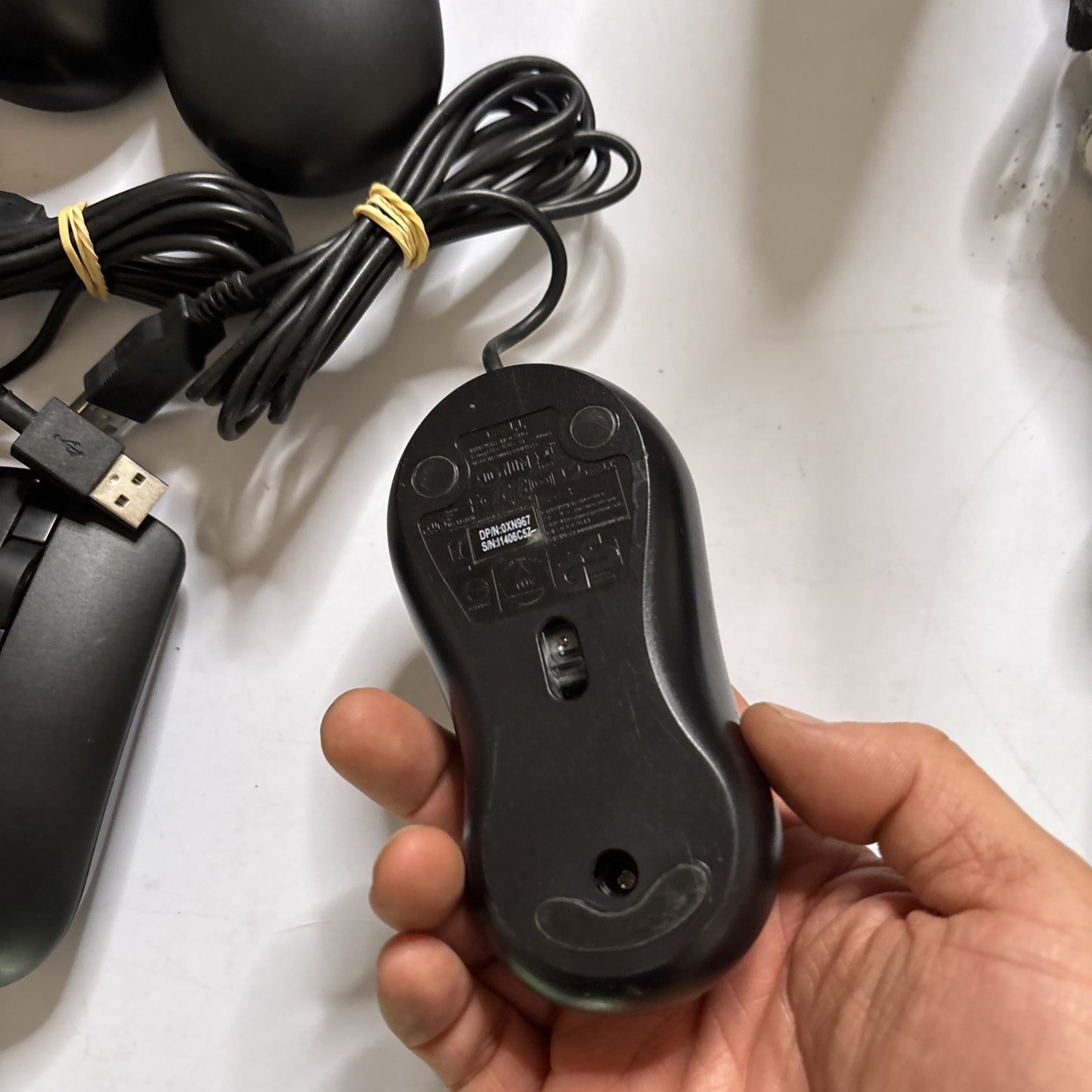 11x USB Mouse: 4x Dell, 3x HP, 2x Acer, 1x Lenovo 1x Logitech