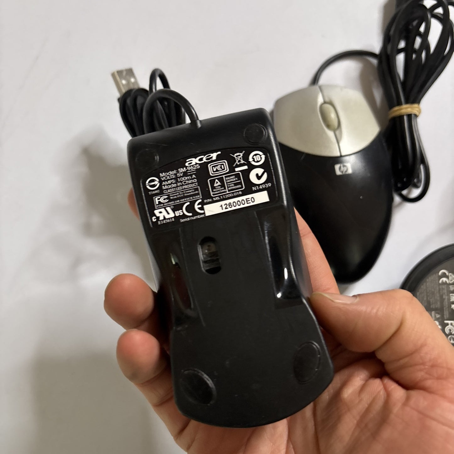 11x USB Mouse: 4x Dell, 3x HP, 2x Acer, 1x Lenovo 1x Logitech