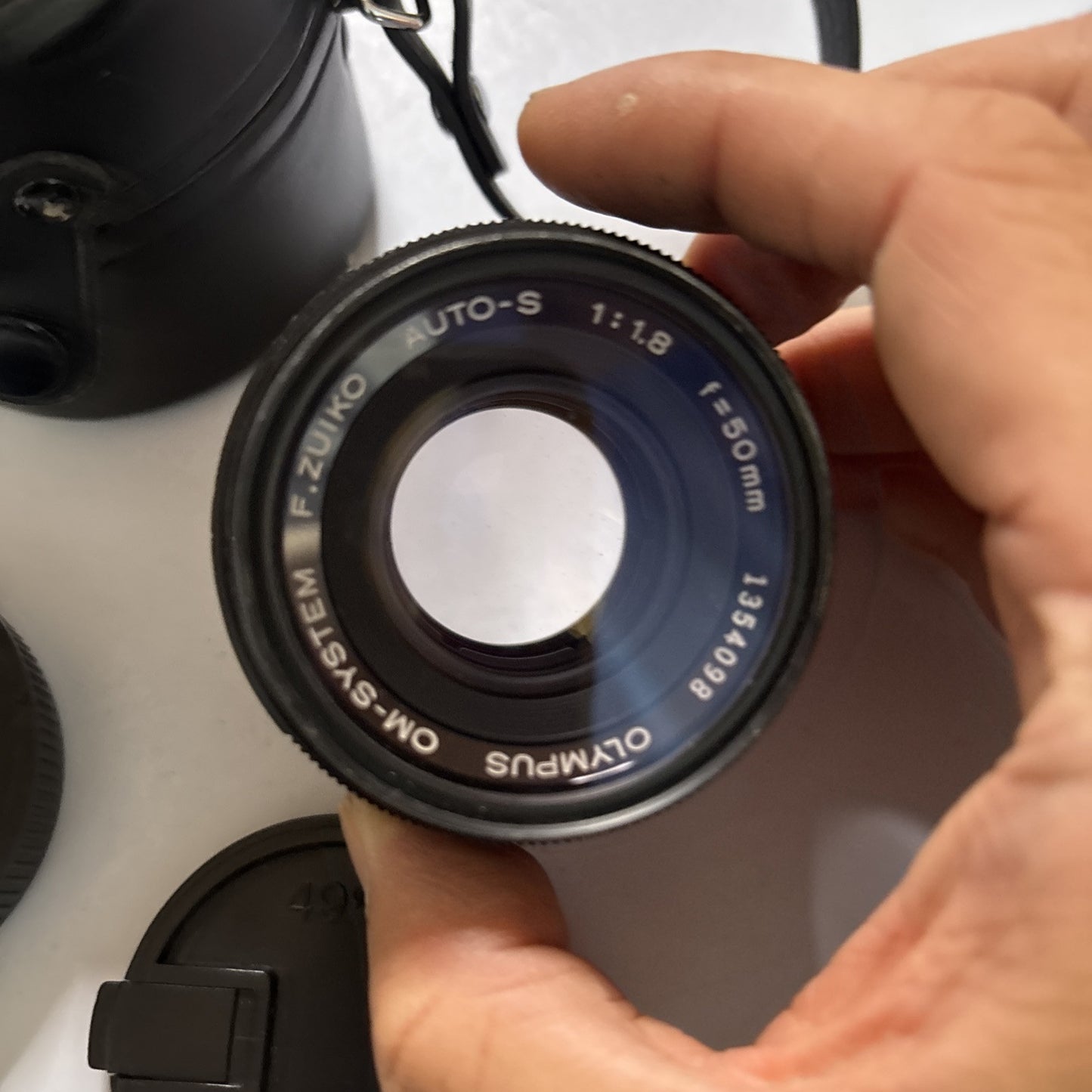 Olympus OM-System Lens F. Zuiko Auto-S 1:1.8 F=50mm 1354098