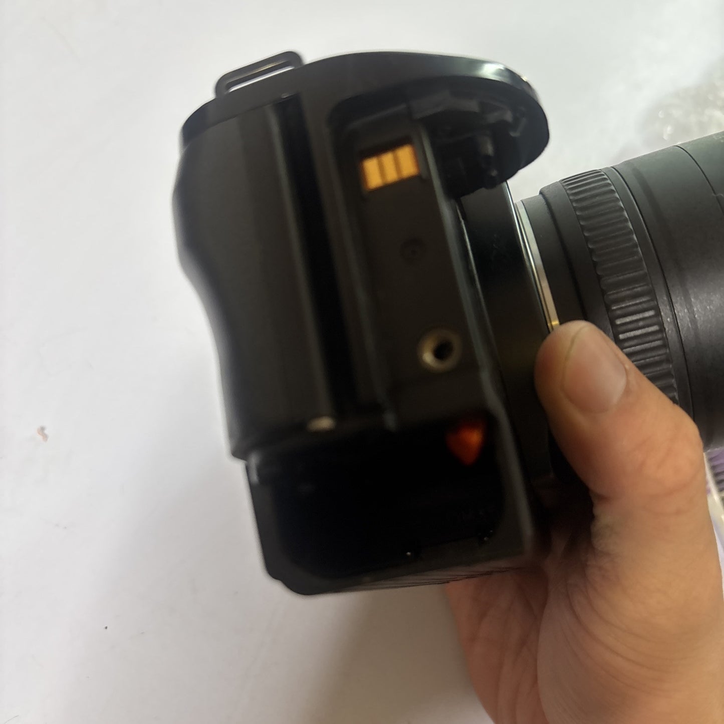 Canon EOS 650 SLR Film Camera & Canon Zoom Lens EF 35-70mm