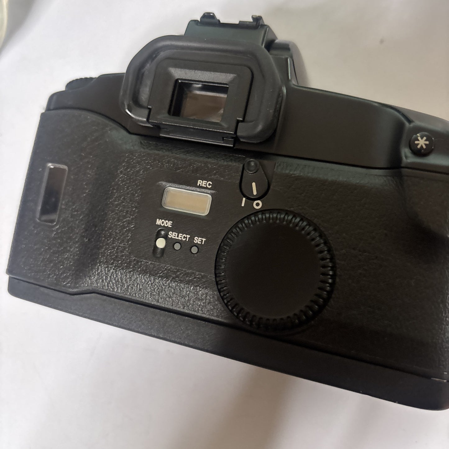Canon EOS 100 QD SLR Camera *For Parts Or Repair Only*