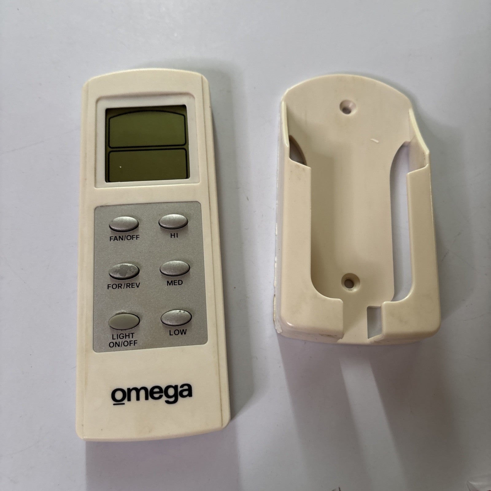 Omega 0749 Remote Control for Fan – Retro Unit