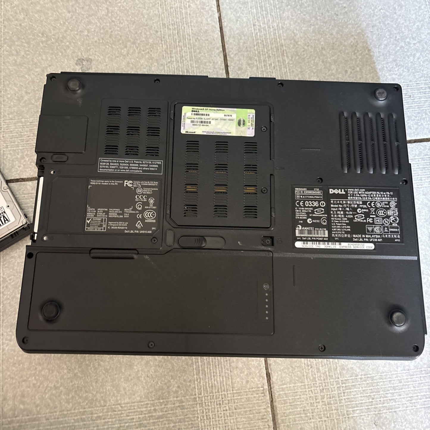 Dell Inspiron 6400 Laptop 1GB RAM 80GB HDD DVD *Faulty - Cracked Screen