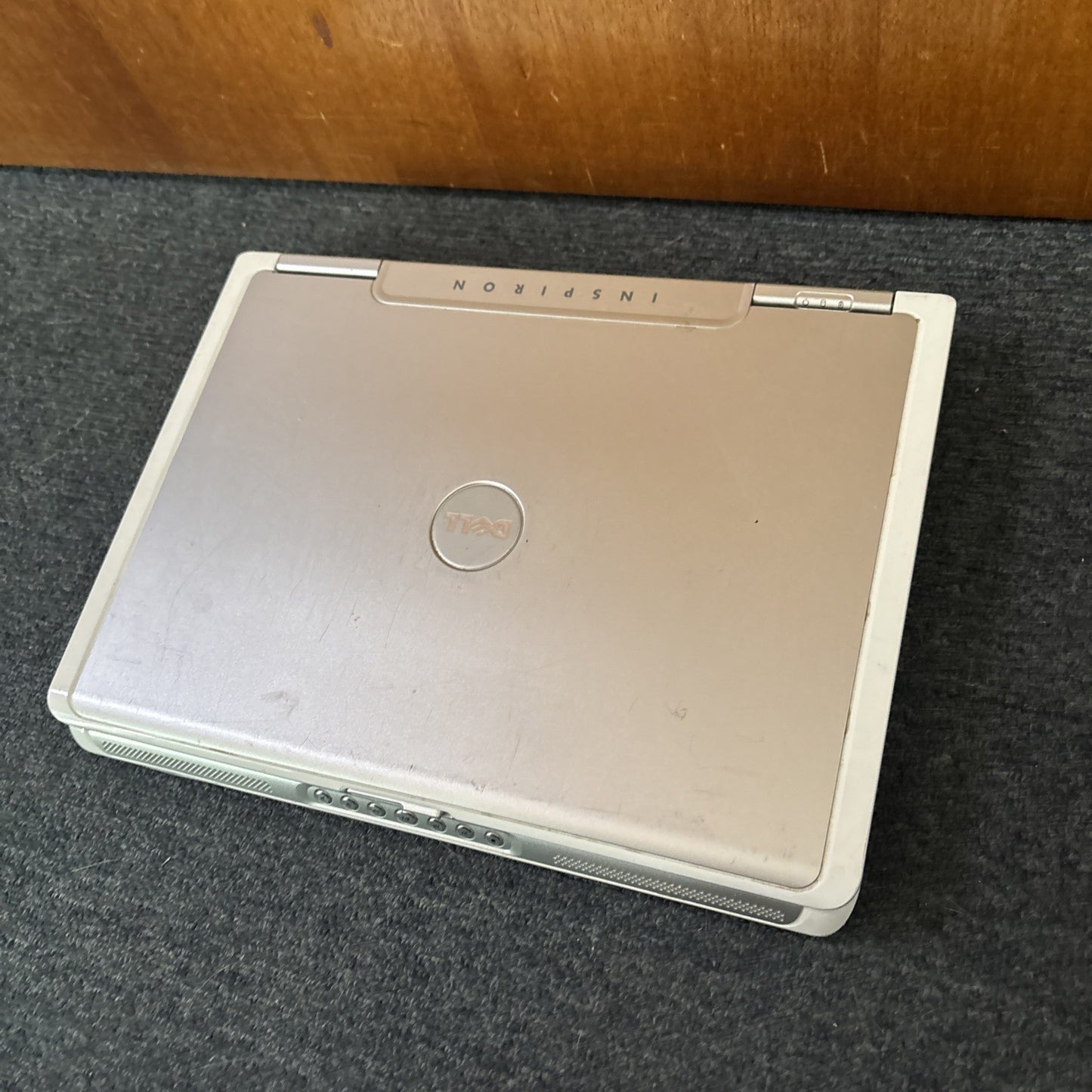 Dell Inspiron 6400 Laptop 1GB RAM 80GB HDD DVD *Faulty - Cracked Screen
