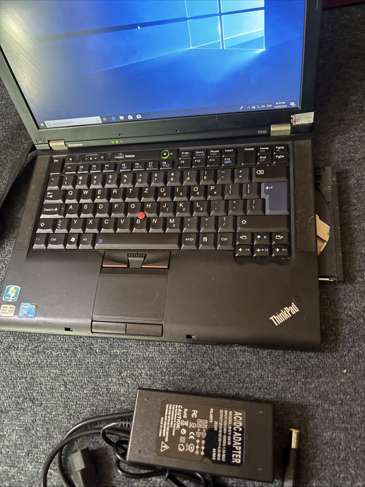 Lenovo ThinkPad T410 Intel i5 4gb RAM 320GB HDD DVD *Speaker Needs Replacing*