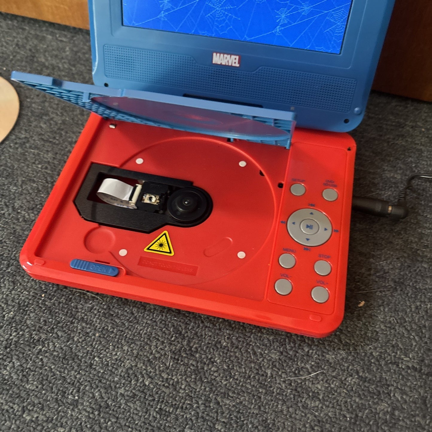 Marvel Spider-Man Portable 17.5cm DVD Player SM1 Region 4