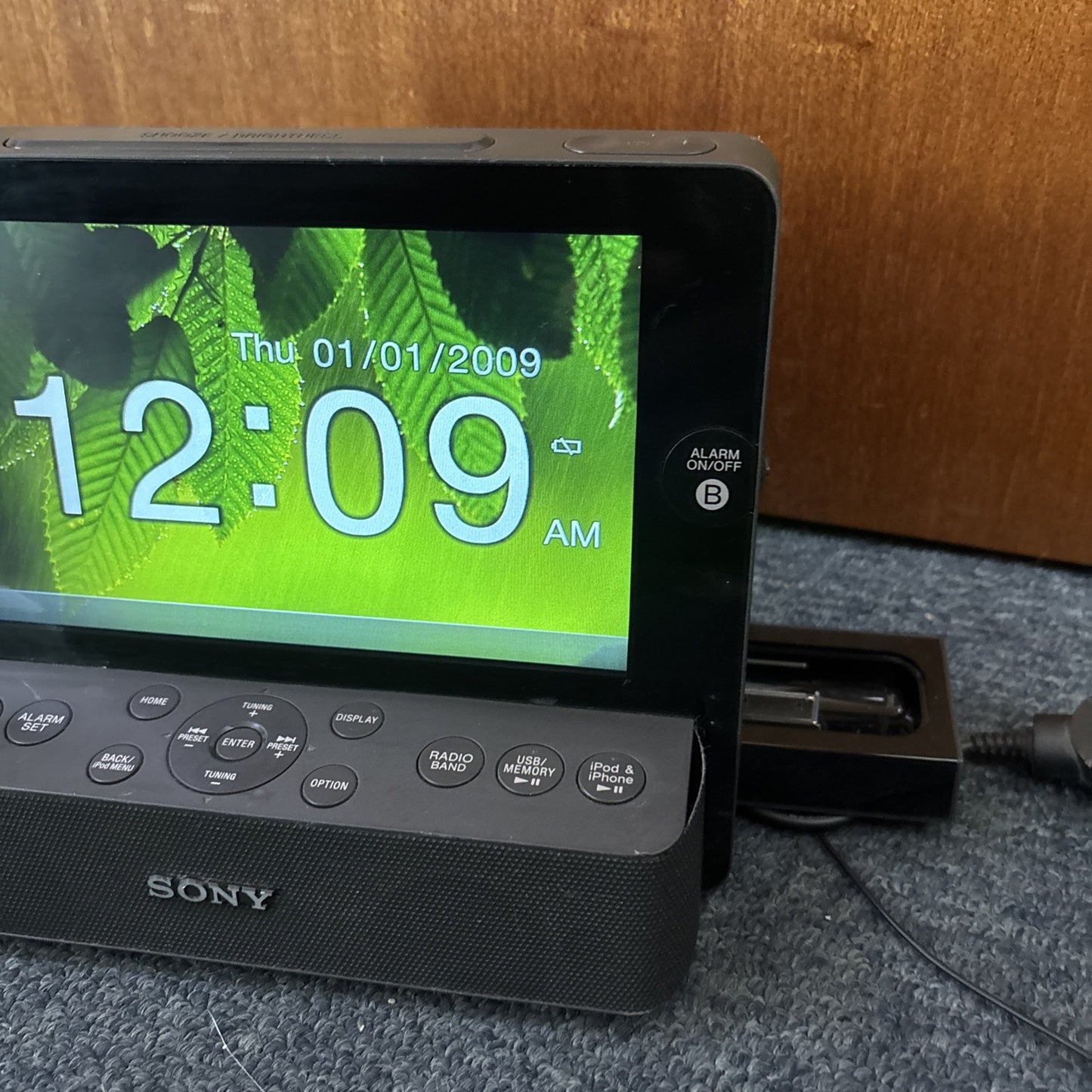 Sony Dream Machine ICF-CL75iP Alarm Clock AM/FM Radio Display 30-Pin iPod Dock