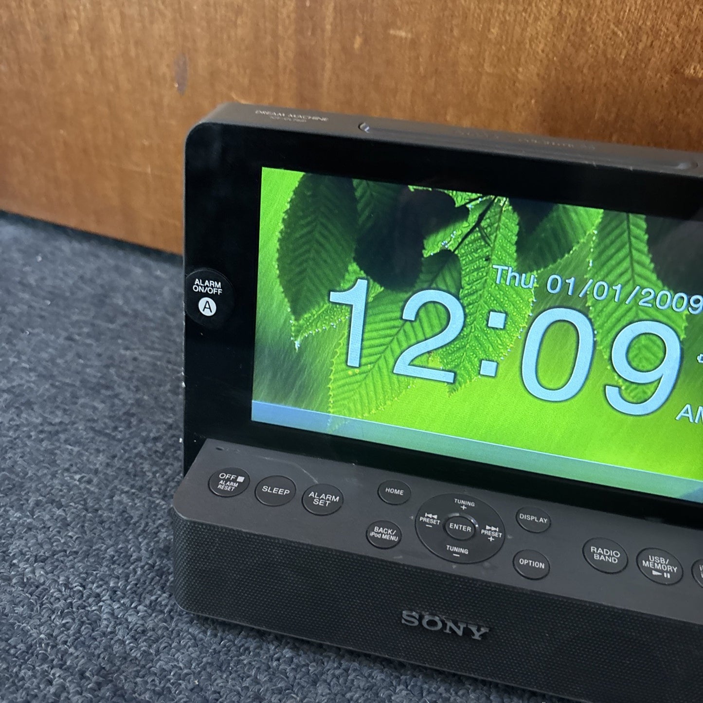 Sony Dream Machine ICF-CL75iP Alarm Clock AM/FM Radio Display 30-Pin iPod Dock