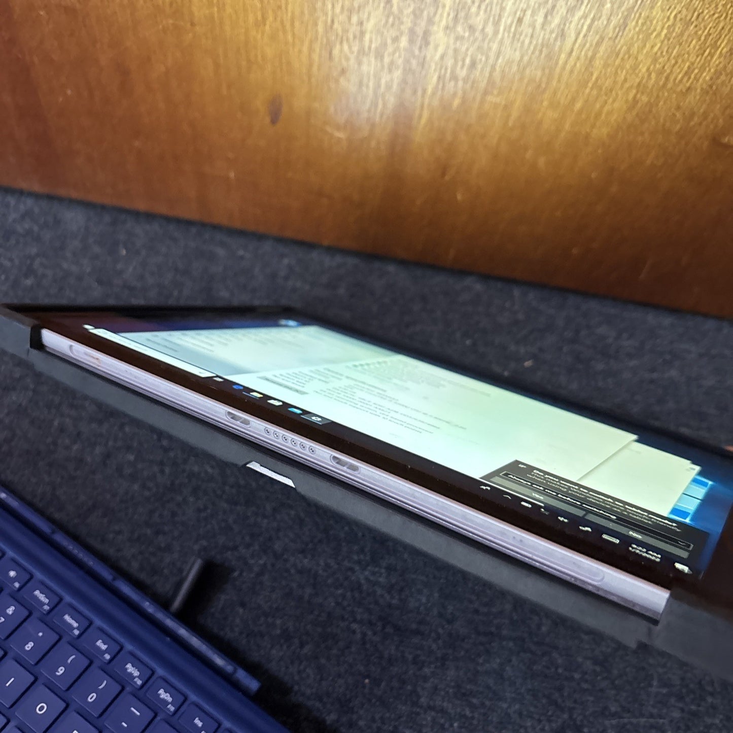 Microsoft Surface Pro 4 i5-6300U 4GB RAM Keyboard Trackpad 128GB SSD