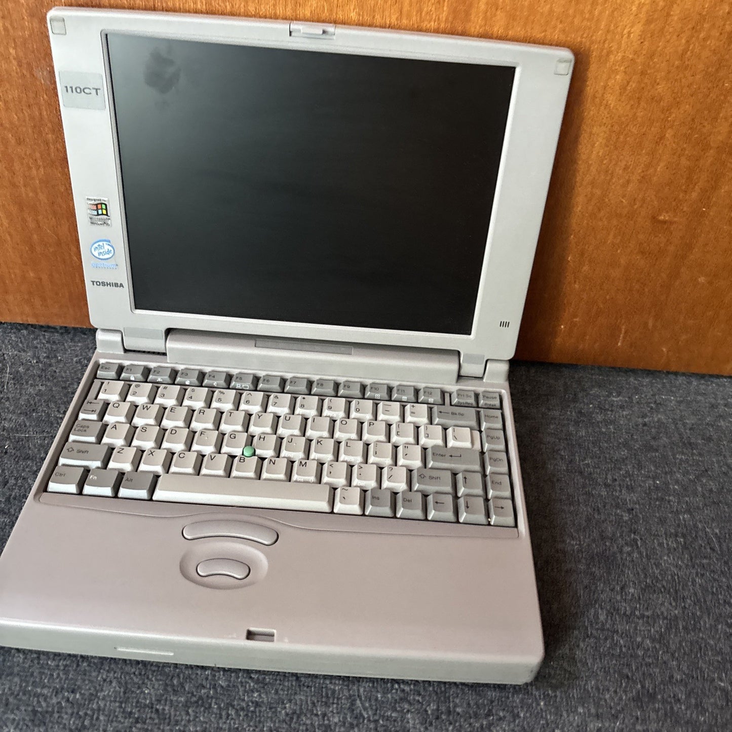 Toshiba Satellite 110CT/810 Laptop 3.5" Floppy 814mb Hdd *Faulty Not Working*