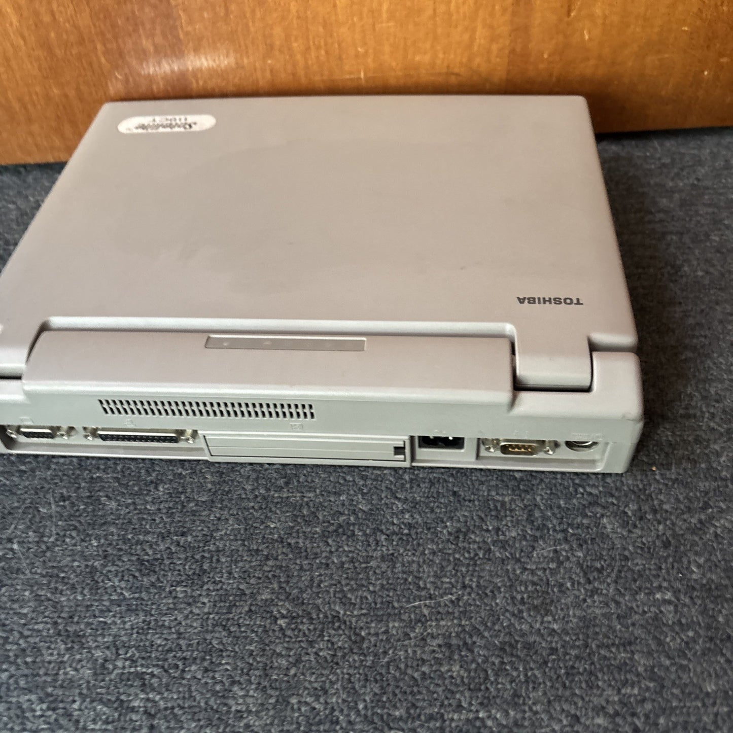 Toshiba Satellite 110CT/810 Laptop 3.5" Floppy 814mb Hdd *Faulty Not Working*
