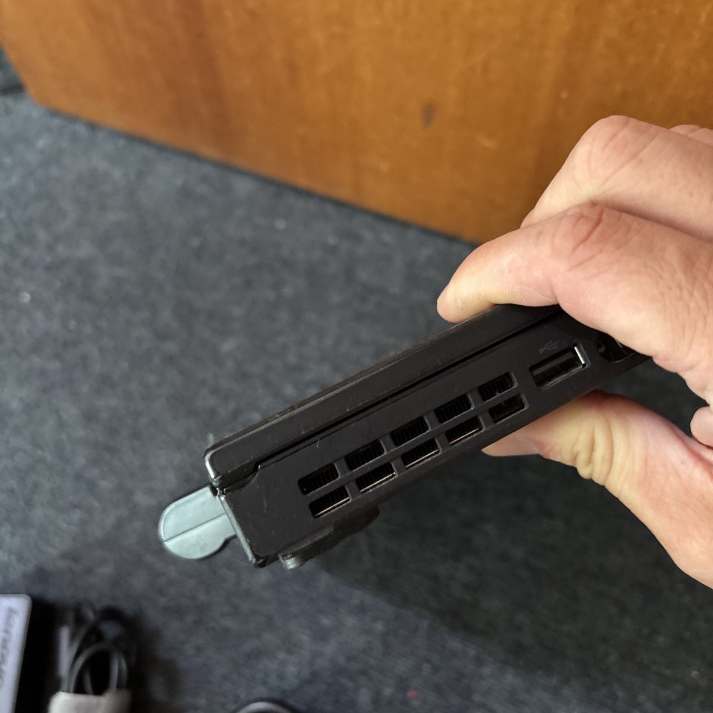 Lenovo ThinkPad X220 128gb SDD 6GB RAM *Some Cosmetic Damage*