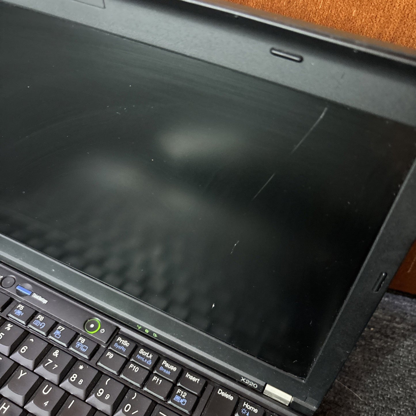 Lenovo ThinkPad X220 128gb SDD 6GB RAM *Some Cosmetic Damage*