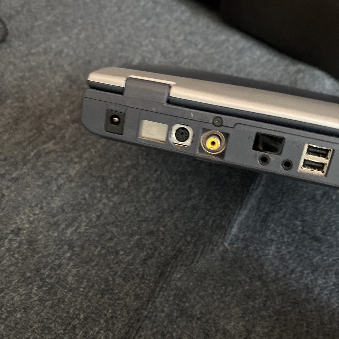 Toshiba 1800 Satellite CDROM 184mb RAM 9.35GB HDD 3.5" Floppy*Needs New Battery*