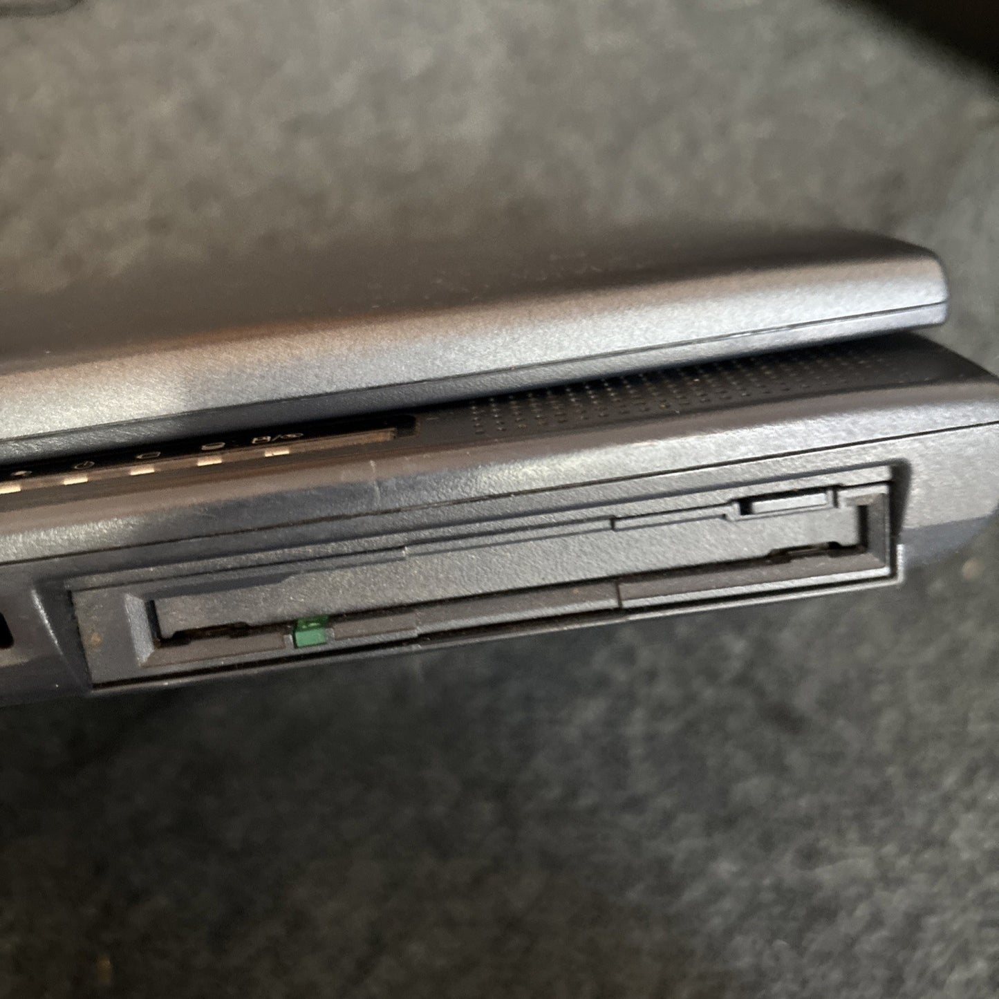 Toshiba 1800 Satellite CDROM 184mb RAM 9.35GB HDD 3.5" Floppy*Needs New Battery*