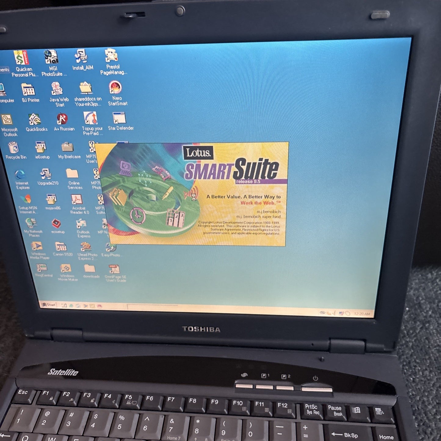 Toshiba 1800 Satellite CDROM 184mb RAM 9.35GB HDD 3.5" Floppy*Needs New Battery*