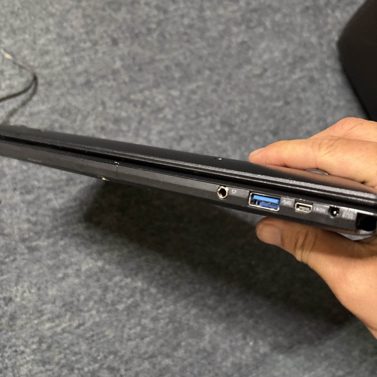 Leader W450D Intel i5 Touchscreen Laptop 232GB SDD 8gb RAM *Requires New Battery