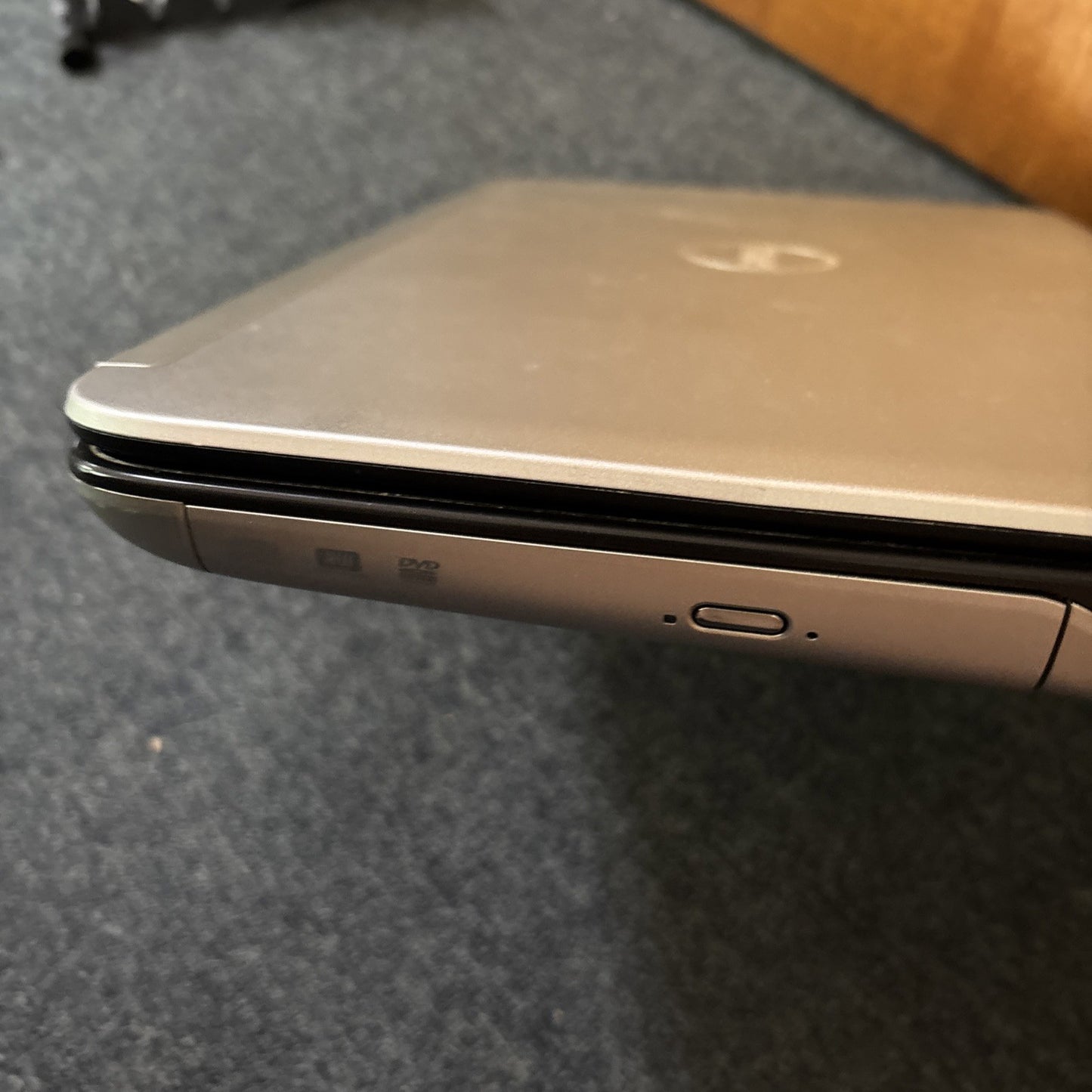 Dell XPS L501X Laptop 600gb HDD 6gb RAM *No Battery DVD Not Working *