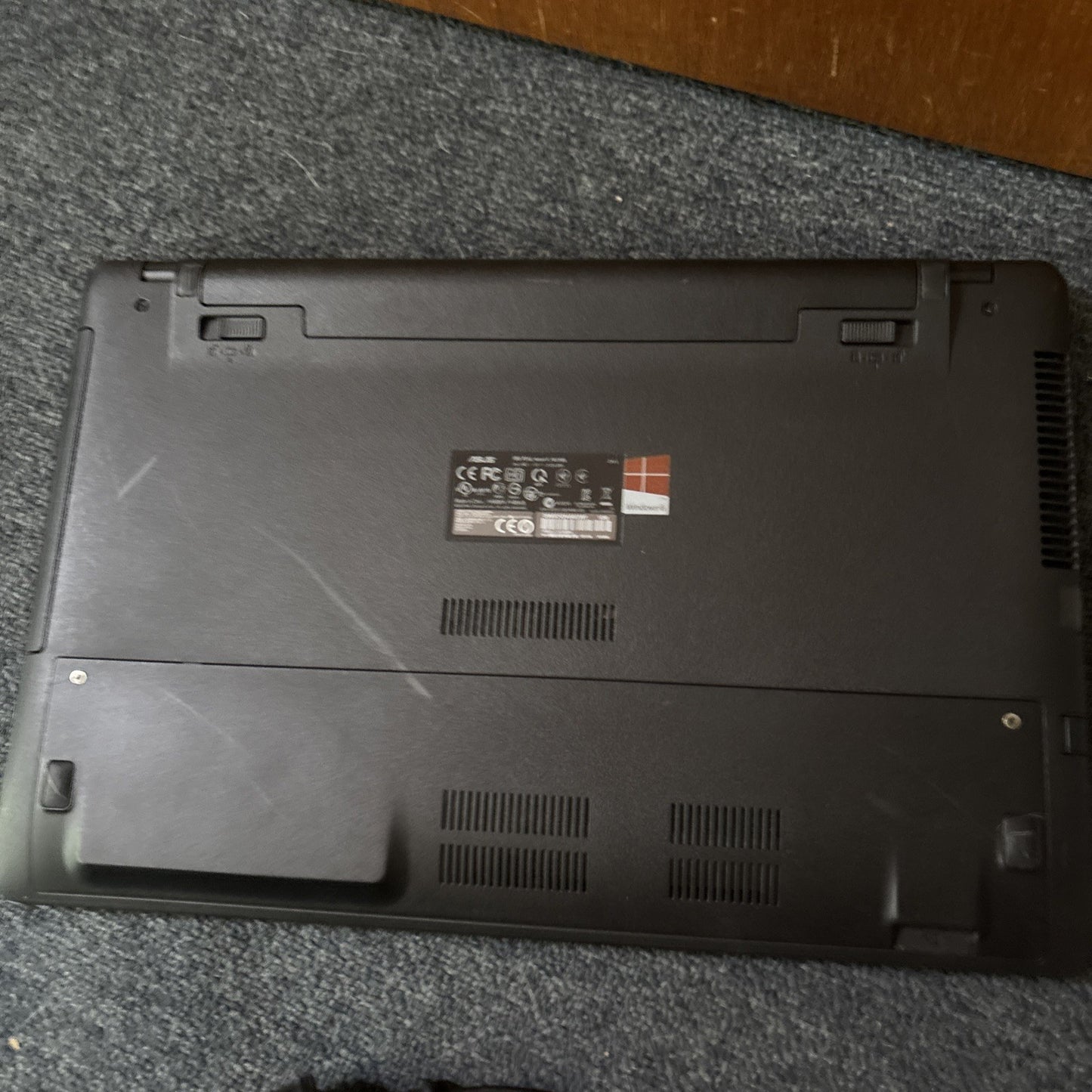 Asus SonicMaster F550LC-X009H Laptop 700GB HDD 4GB RAM DVD Drive