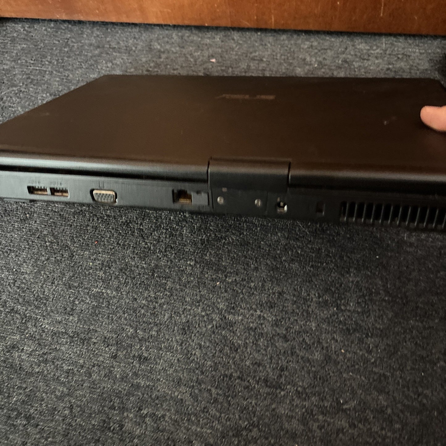 Asus 15.6" Pro59L-EX145A Laptop 3GB RAM 150GB HDD DVD Drive *ESC Key Missing*