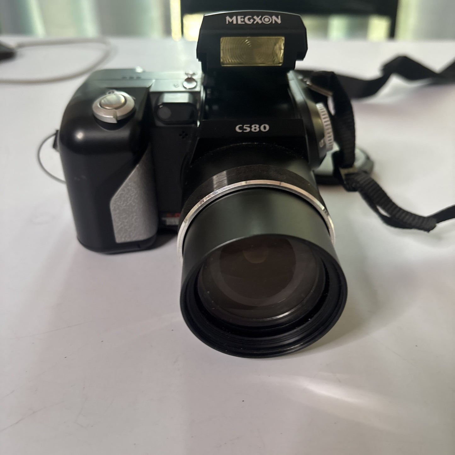 Megxon C580 Digital SLR Camera 5MP 512mb SD Card 8x Zoom 1.6" Display