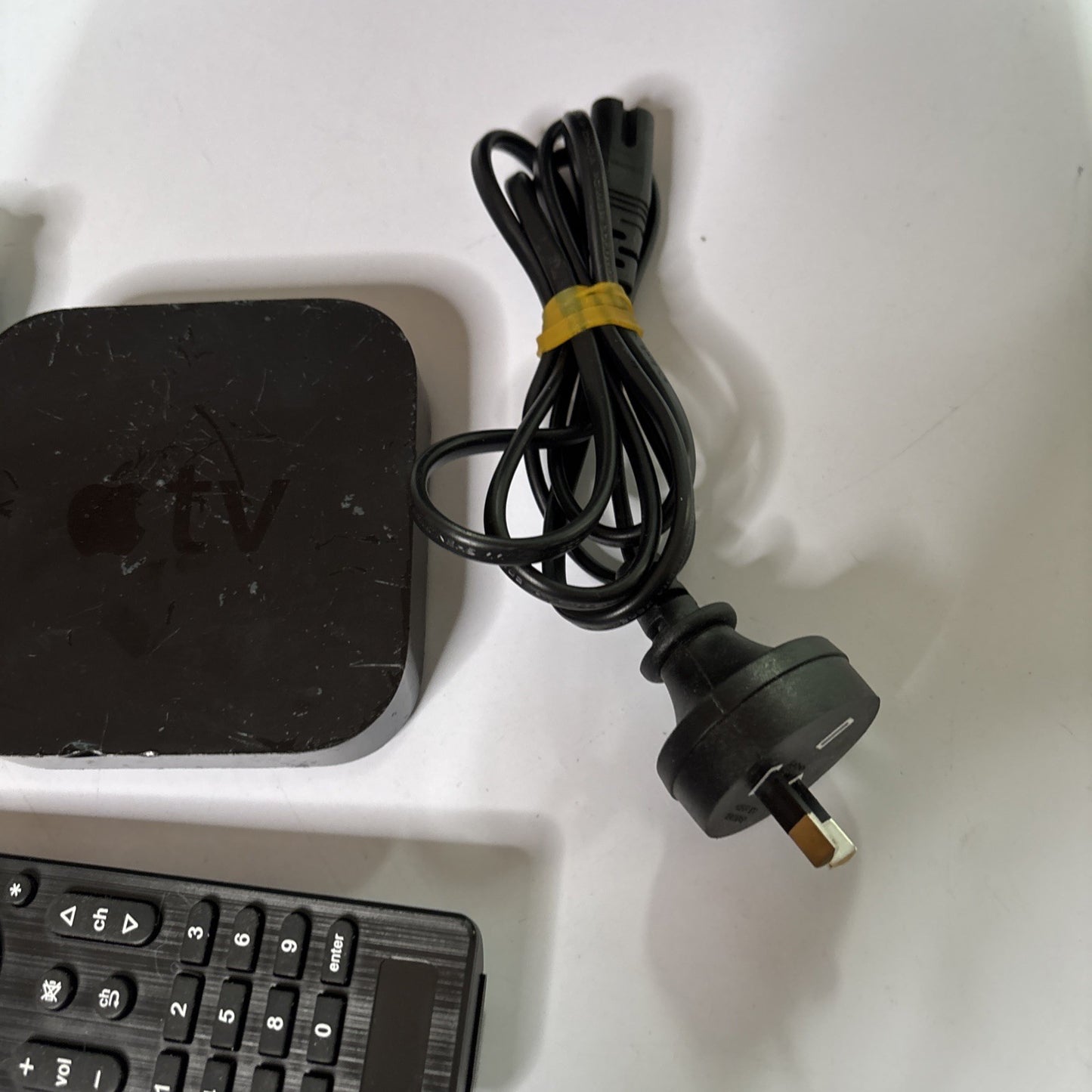 Apple TV (2nd Generation) Media Streamer AirPlay Black A1378