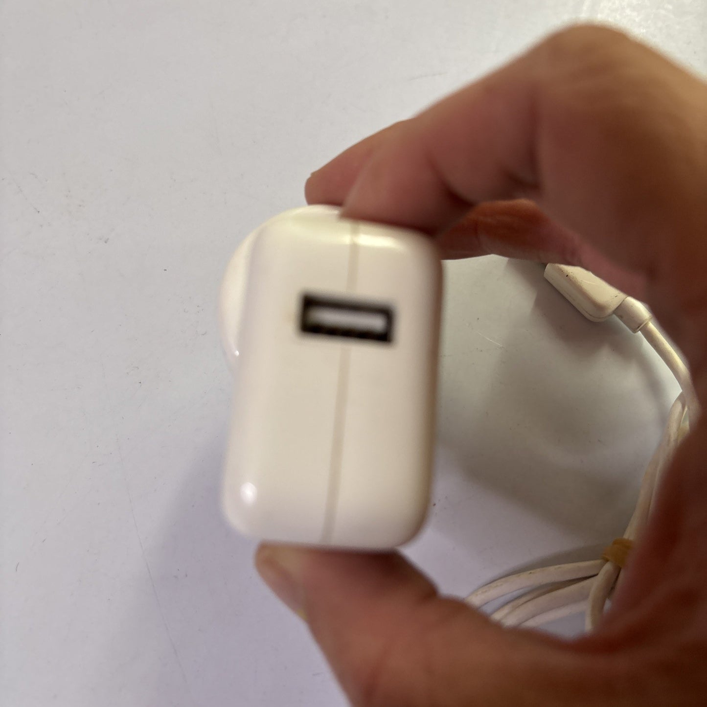 Genuine Apple iPod USB Power Supply Adapter A1205 With 30-Pin USB Cable