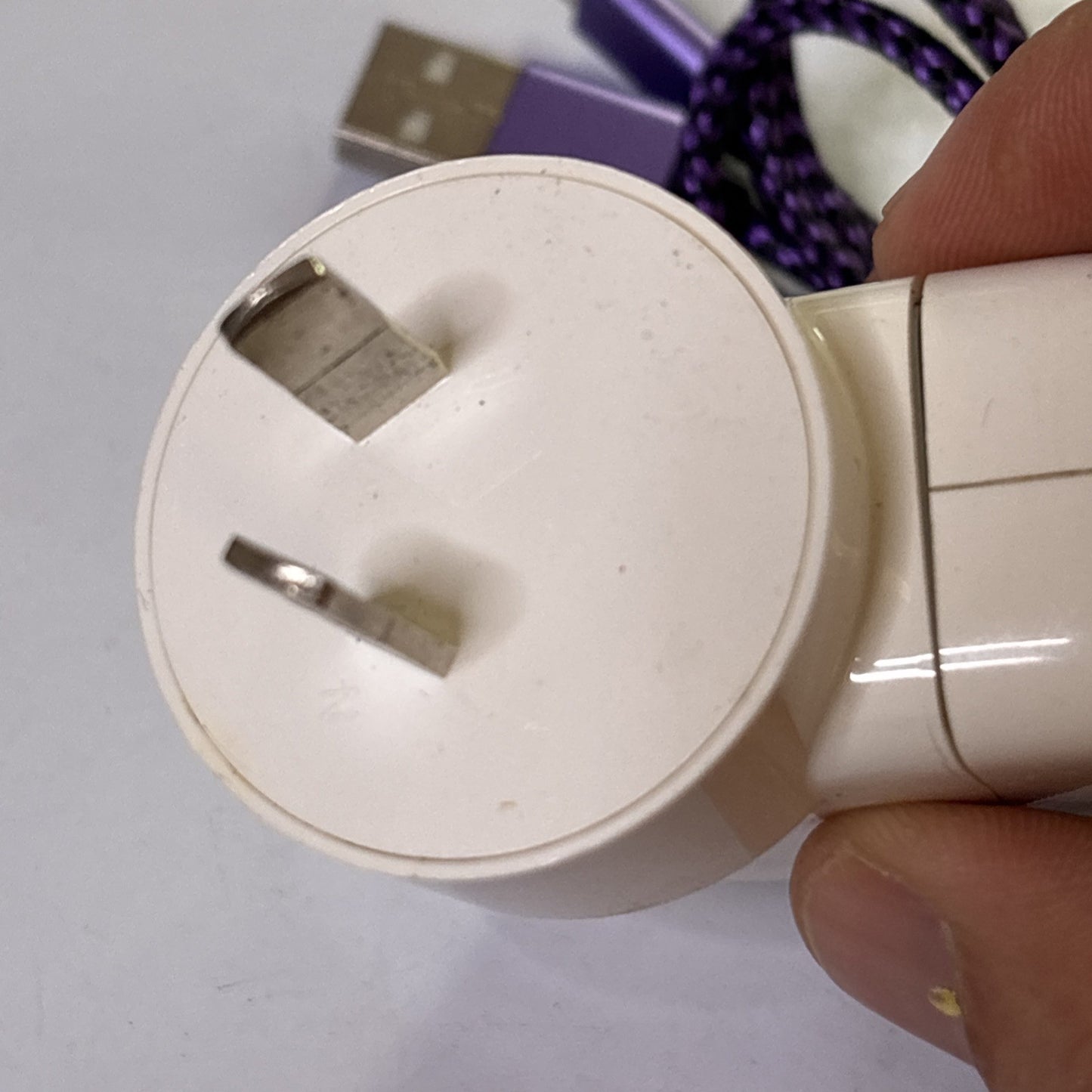 Genuine Apple 5W USB Power Adapter A1402 With Lightning USB Cable