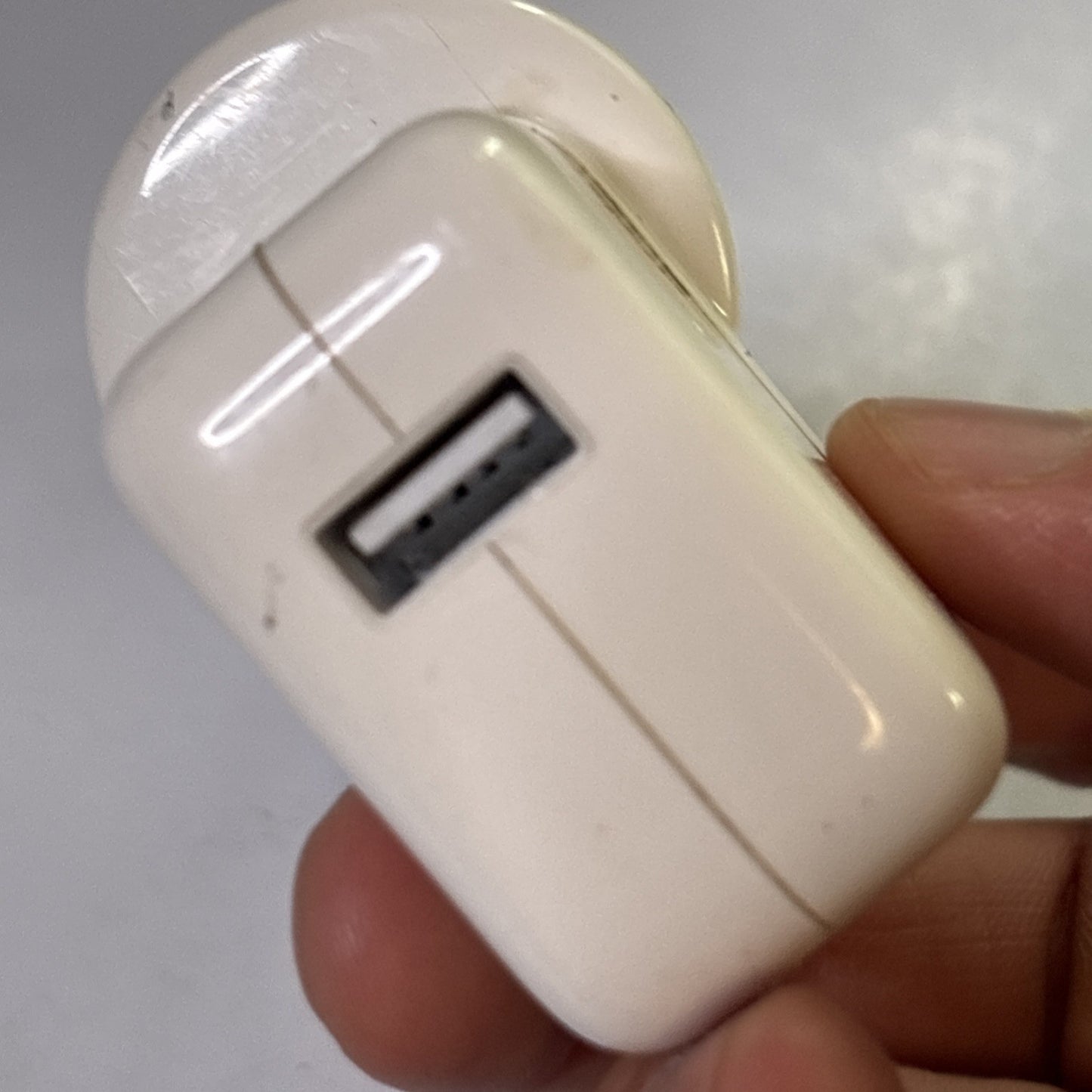Genuine Apple 5W USB Power Adapter A1402 With Lightning USB Cable