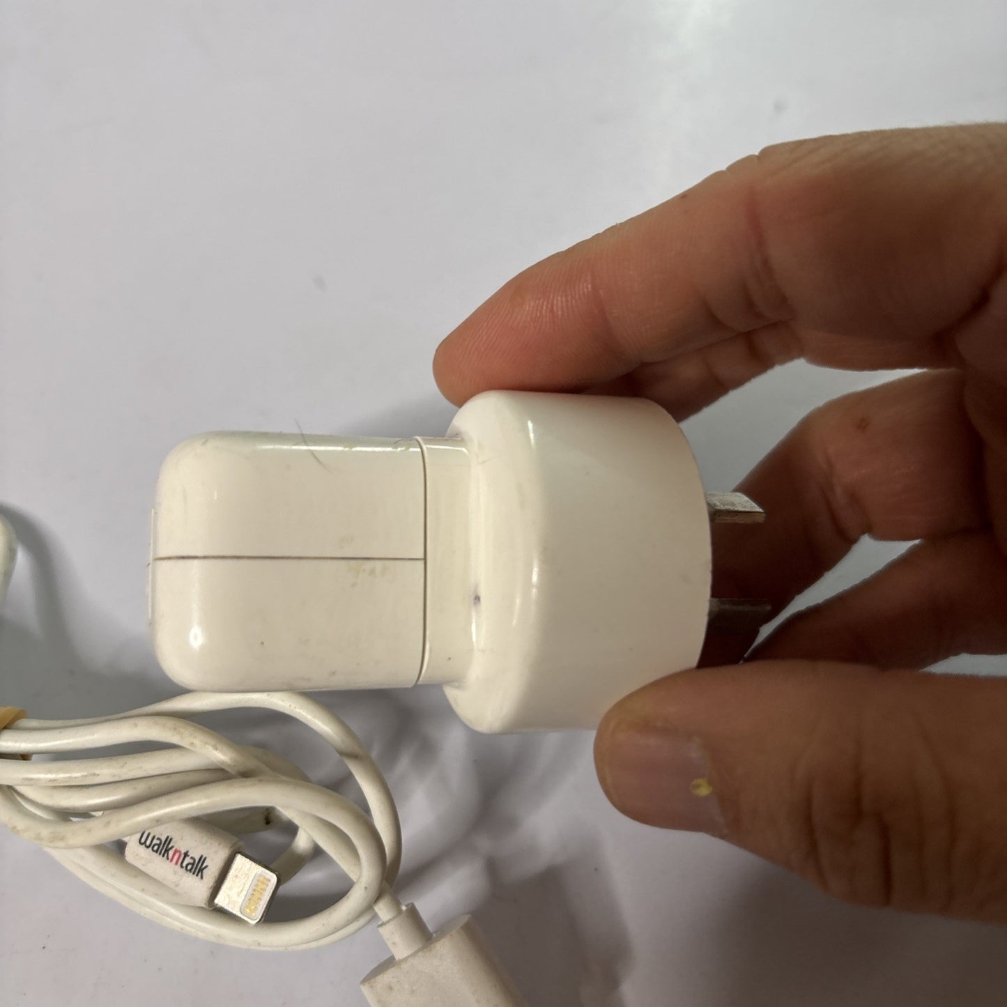 Genuine Apple USB Power Charger Adapter 5W A1402 With Lightning USB Cable