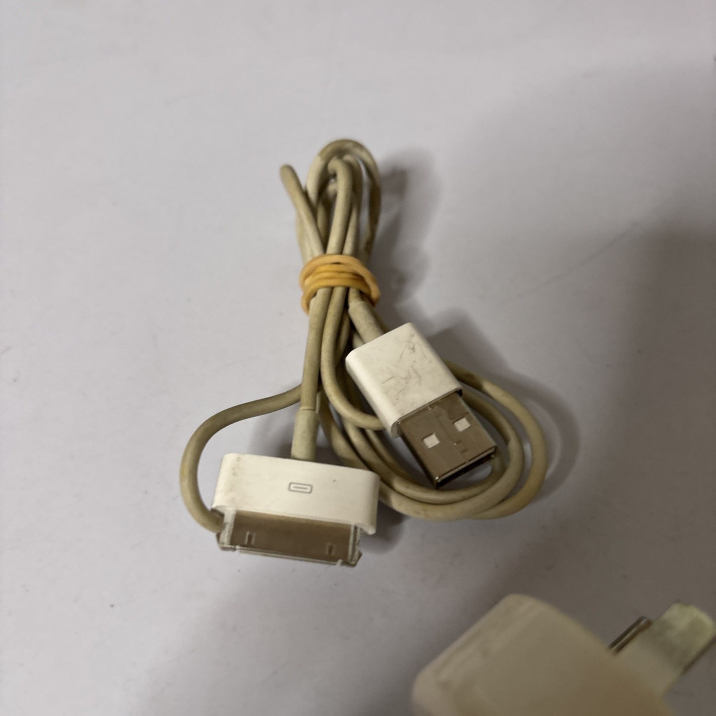 Genuine Apple USB Charger Power Adapter A1402 With 30-Pin USB Cable
