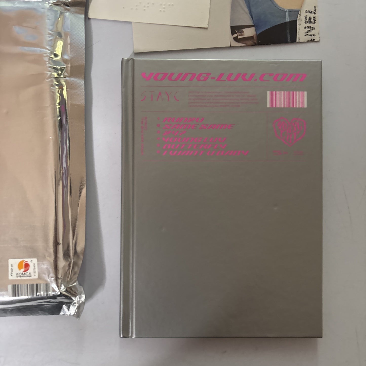 STAYC 2nd Mini Album YOUNG-LUV.COM K-pop LUV Version (CD, 2022)