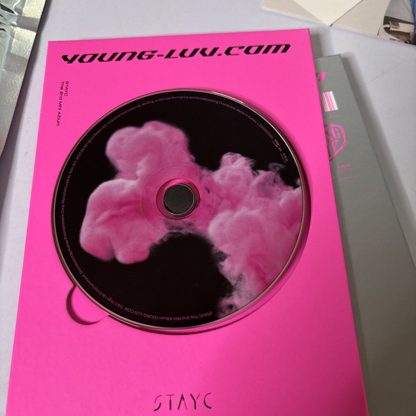 STAYC 2nd Mini Album YOUNG-LUV.COM K-pop LUV Version (CD, 2022)