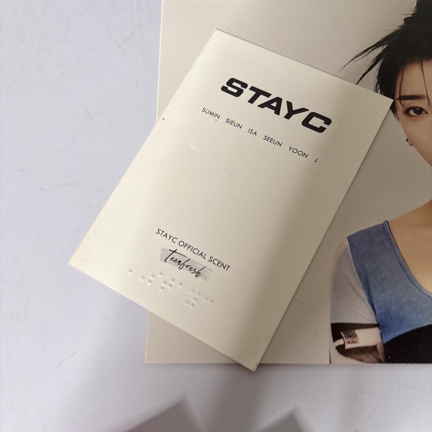 STAYC 2nd Mini Album YOUNG-LUV.COM K-pop LUV Version (CD, 2022)