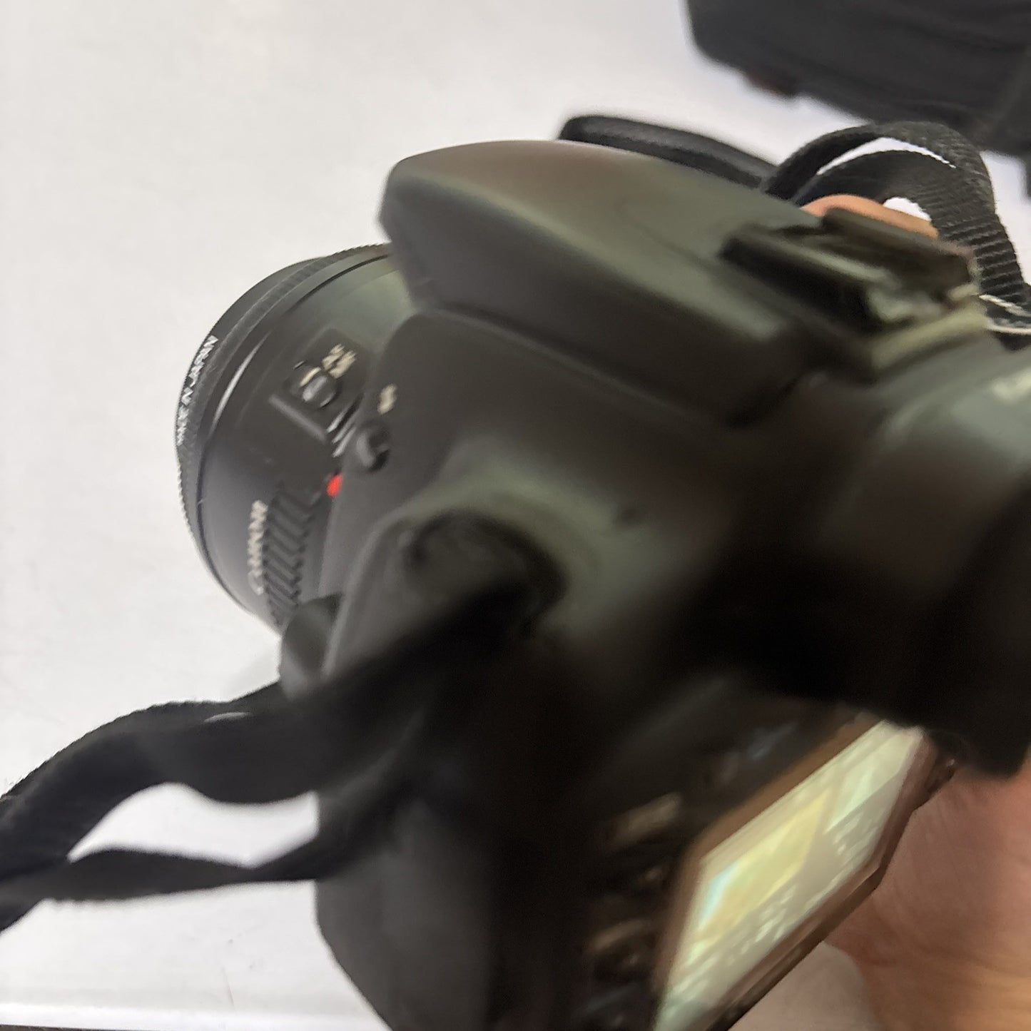 Canon EOS 400D Digital SLR Camera 10MP With 50mm Canon Lens & Carrying Case