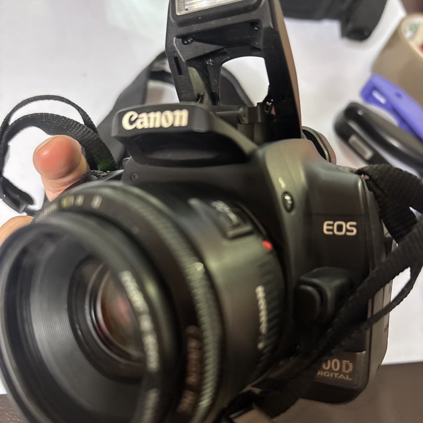 Canon EOS 400D Digital SLR Camera 10MP With 50mm Canon Lens & Carrying Case