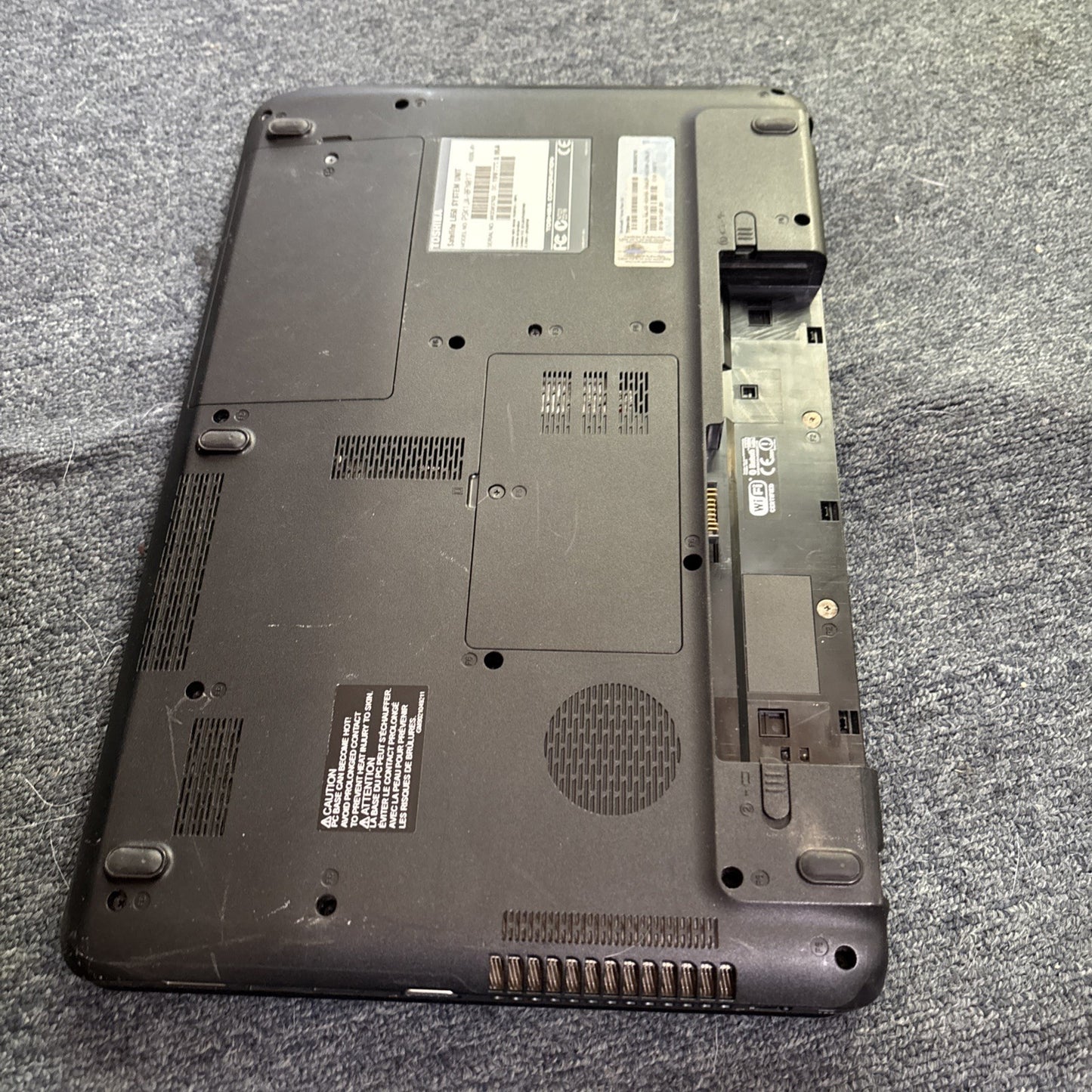 Toshiba Satellite L650 Intel i3 4GB RAM 750gb HDD DVD *For Parts/Repair*